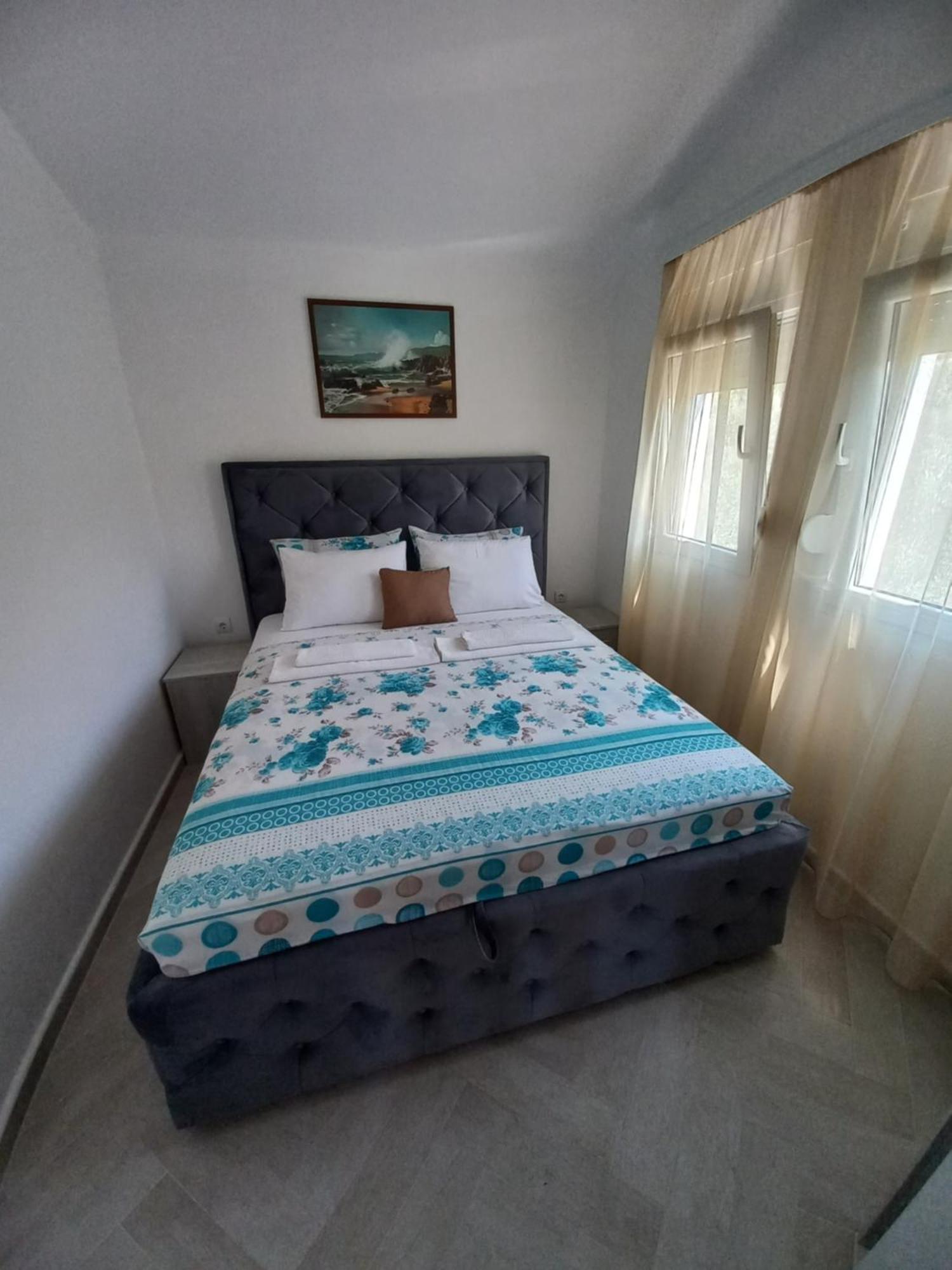 Nana Dea 2 Apartment Utjeha Bilik gambar
