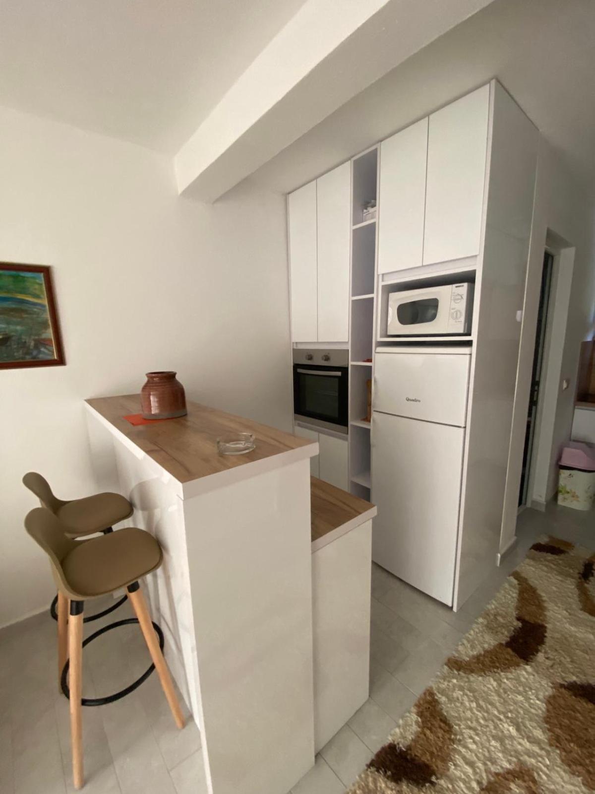 Nana Dea 2 Apartment Utjeha Luaran gambar