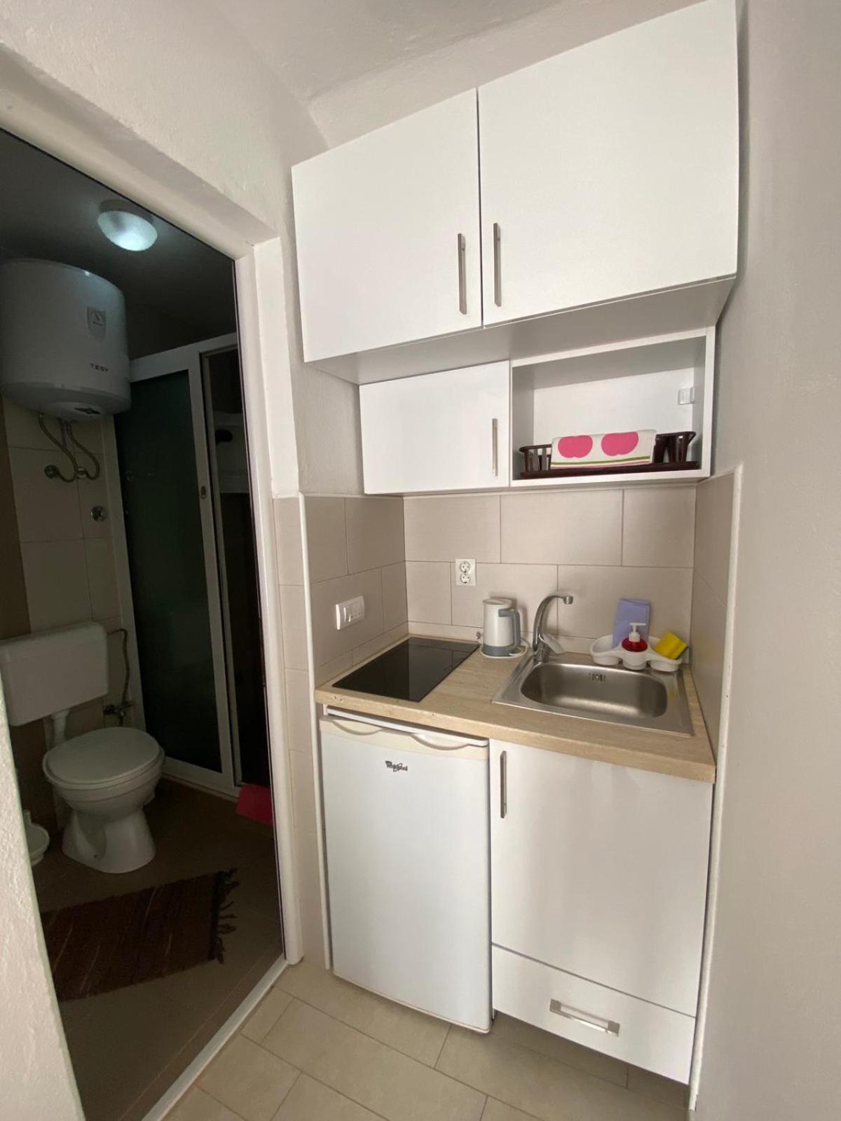 Nana Dea 2 Apartment Utjeha Luaran gambar